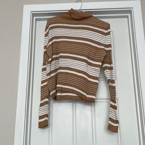 Camel lightweight turtleneck